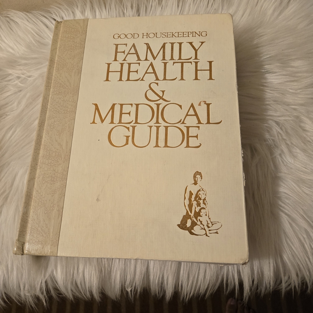 Good Housekeeping Family Health & Medical Guide - Cream Cover